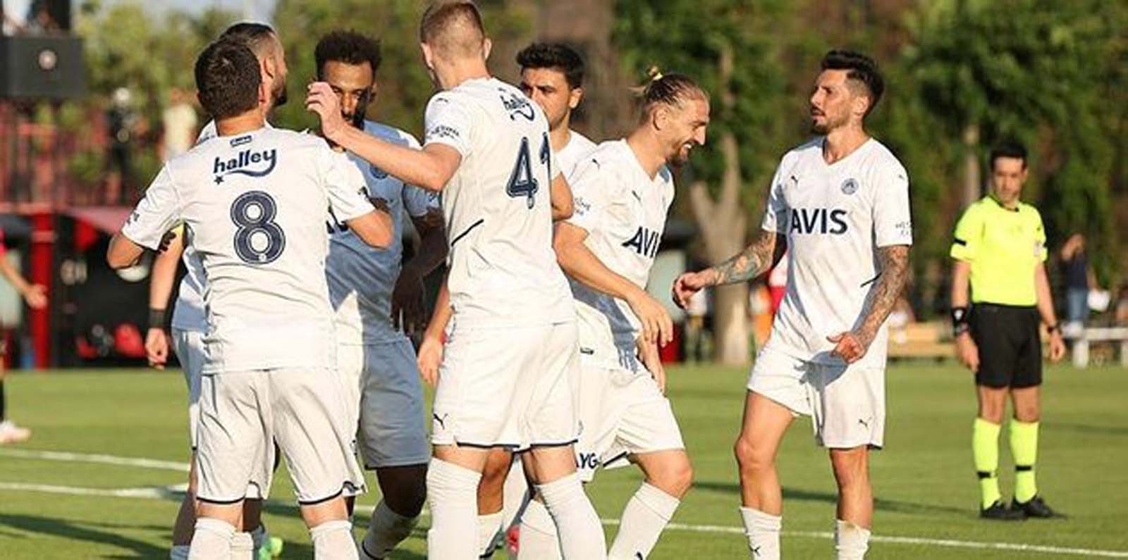 Fenerbahçe - Zwolle hazırlık maçı ne zaman, saat kaçta, hangi kanalda? Şifreli mi, şifresiz mi?