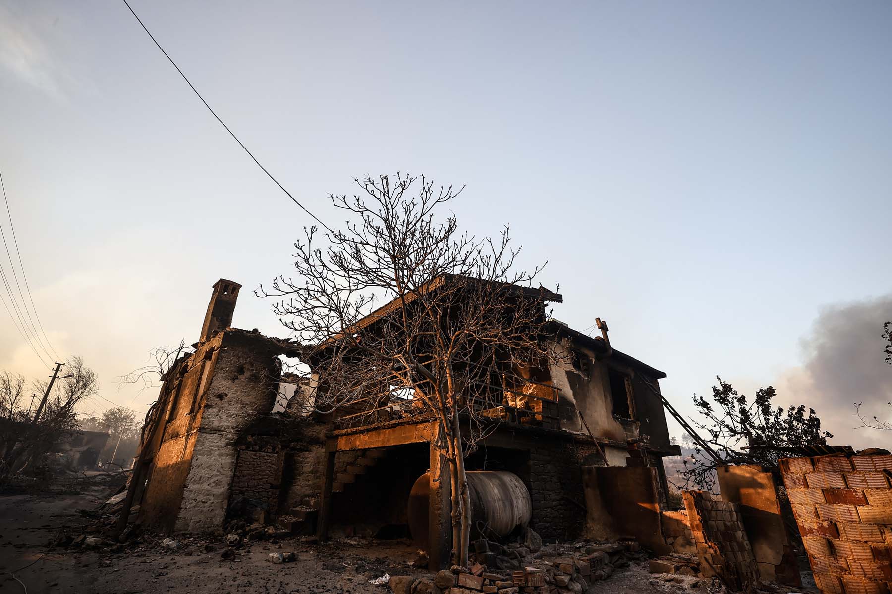 Antalya Manavgat yangını söndürüldü mü? Kontrol altına alındı mı, son dakika? Son durum ne ? 