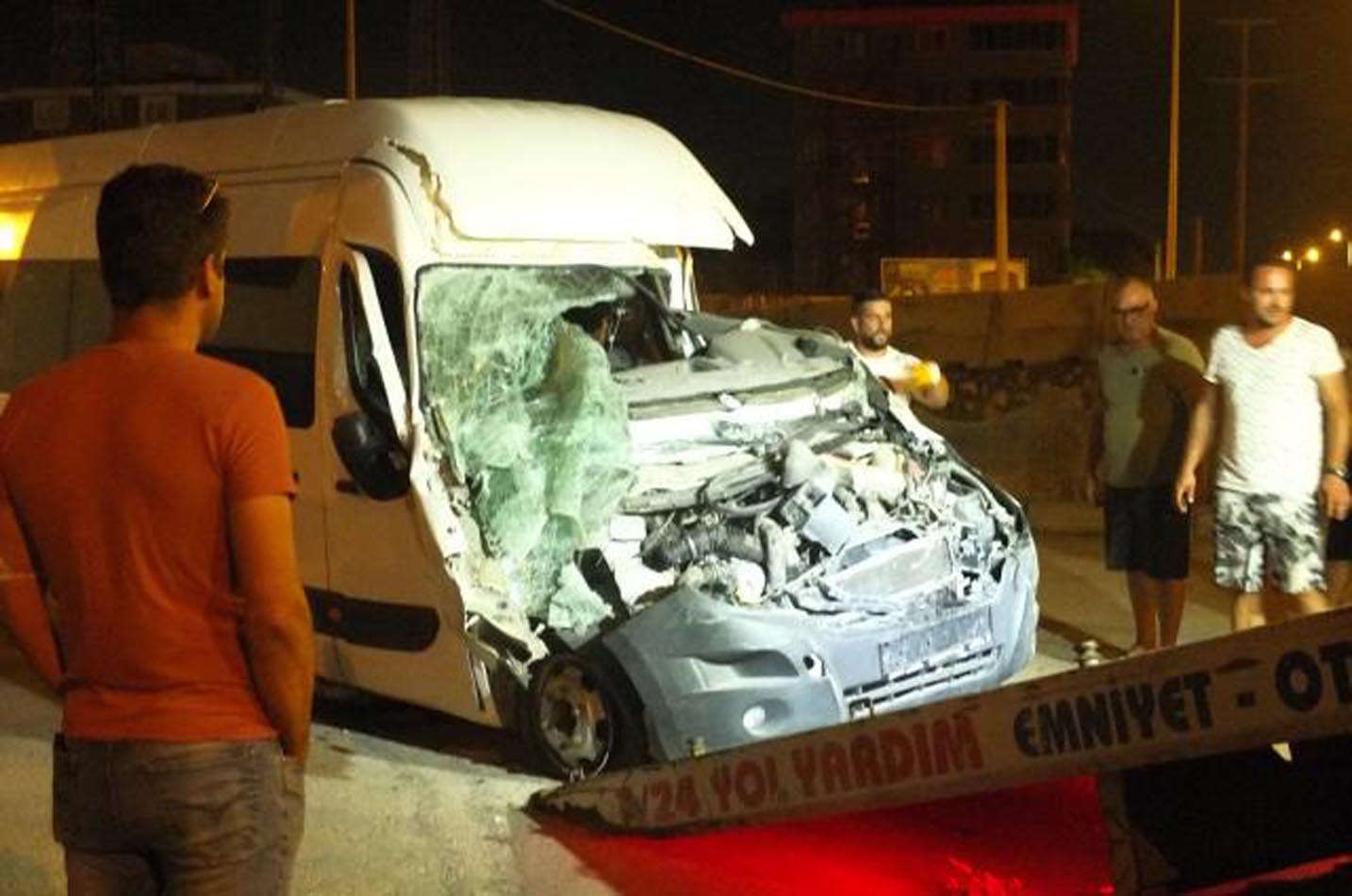 Kontrolden çıkan kamyon 5 kişiyi yaraladı!