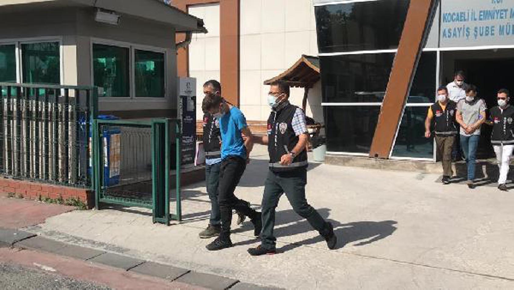 Kocaeli'nde otomobilindeki sürücüyü öldüren 4 şüpheli adliyede