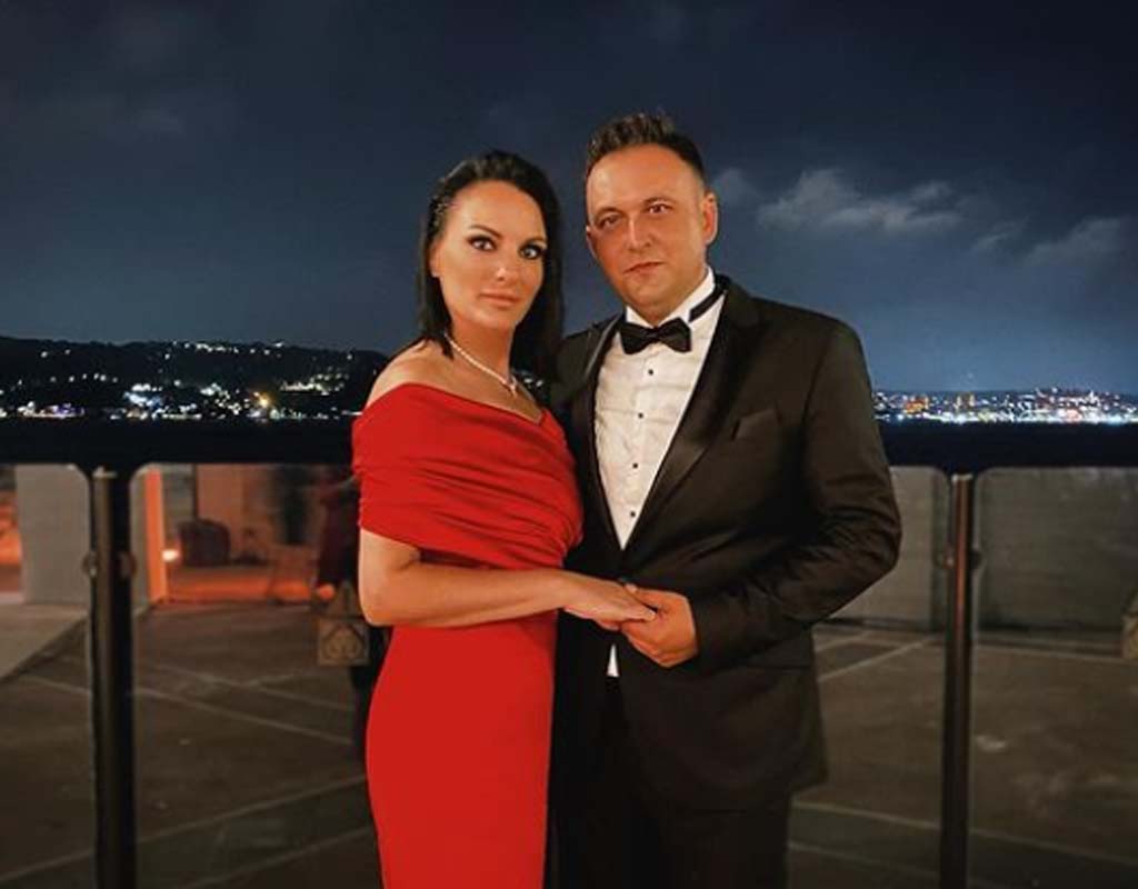 Adeta abla - kardeş! Almeda Abazi'nin annesini görenler hayran kaldı! Albana Abazi kızının düğününe damga vurdu!