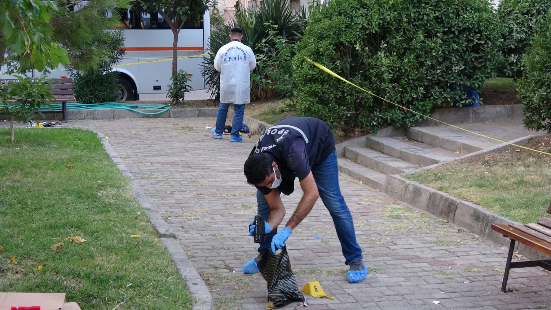 Parkta tartışma büyüdü, silah ve sopalar havada uçuştu: 1 ölü, 3 yaralı