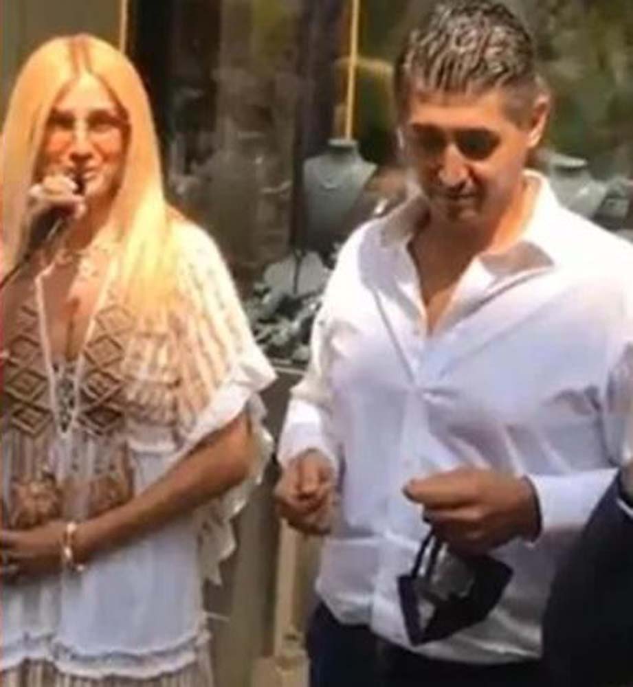 Felç geçirdim diyerek ağladı, kuyumcu açılışına gitti! Tuğba Özay'dan şaşırtıcı davranış