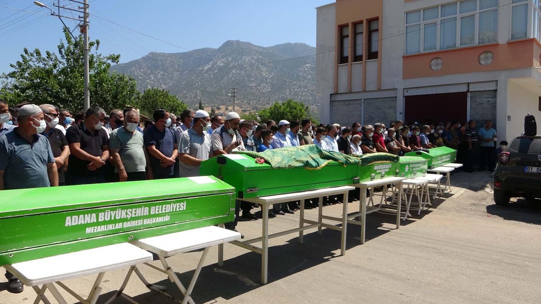 Kazada bir aile yok oldu! Yan yana 5 cenaze namazı...