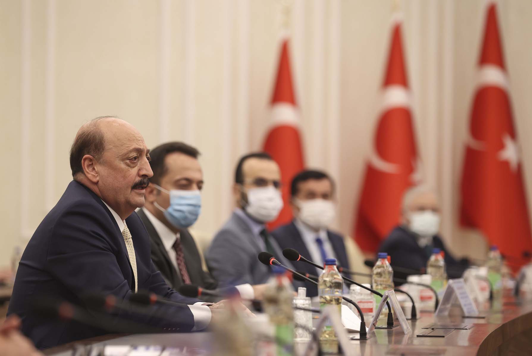 Milyonlarca vatandaşı ilgilendiriyor Memurların zam pazarlığı başladı!