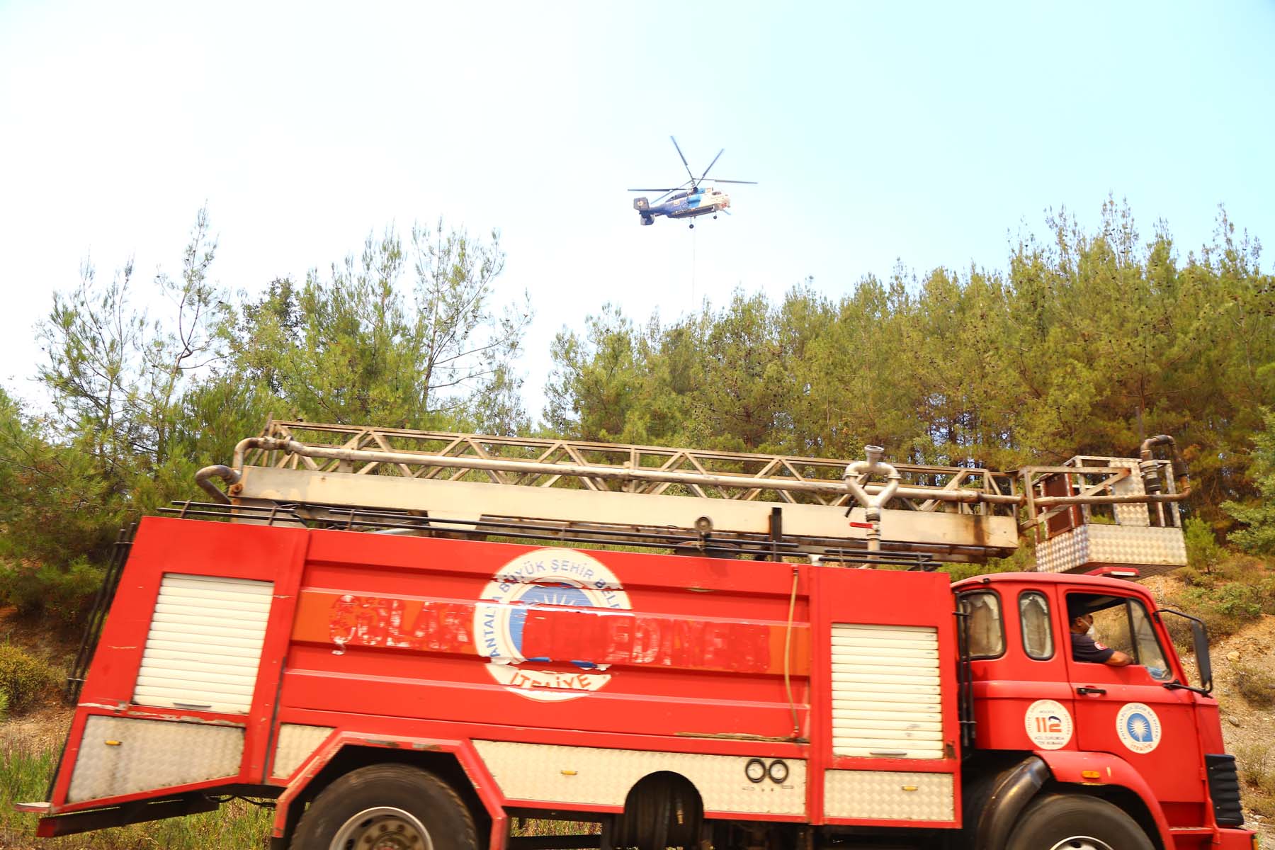 Bakan Kurum, Antalya Manavgat ve Muğla Marmaris'teki son durumu açıkladı! İşte yıkılacak yer sayısı 