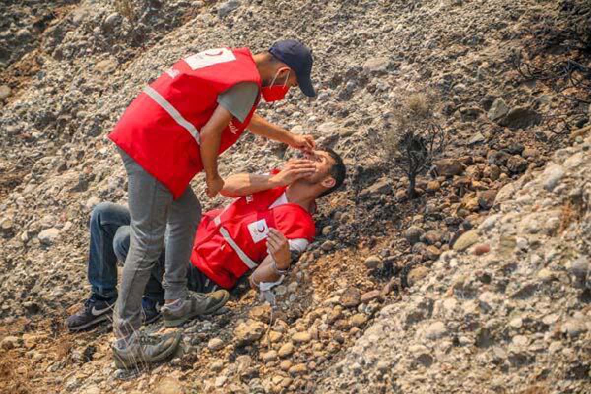 Antalya'da orman yangınlarına müdahale eden ekipler, sahte ihbarlarla oylanıyor!