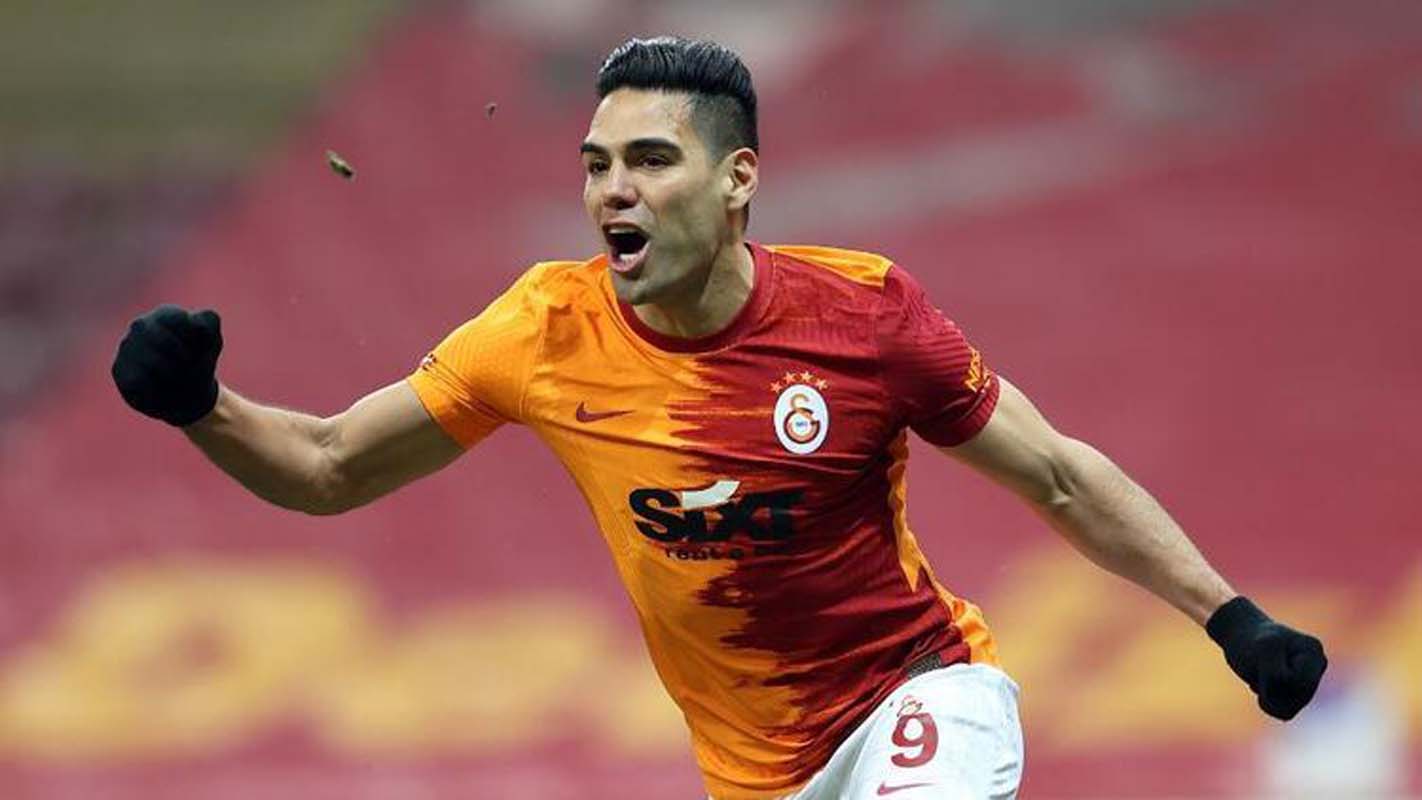 Galatasaray'ın yıldızı Radamel Falcao Katar'a transfer oluyor!