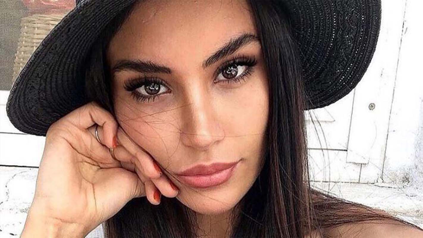 Ünlü sunucu Elif Yılmaz yaşadığı tacizi anlattı! Azra Gülendam Haytaoğlu'nun vahşice katledilmesinin ardından itiraf etti: Yalnızdım çaresizdim