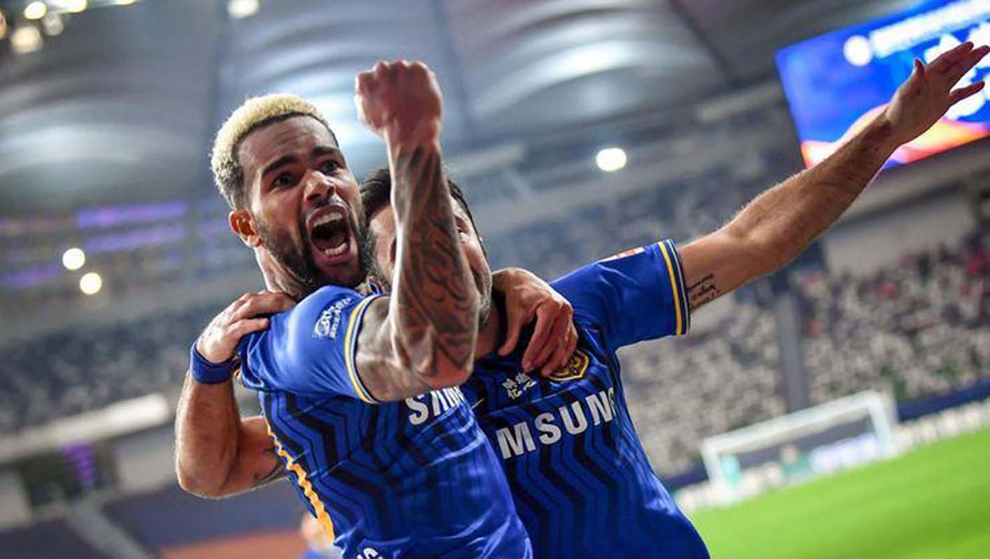 Beşiktaş yıldız oyuncu Alex Teixeria'yı İstanbul'a getiriyor! Menajeri müjdeyi verdi