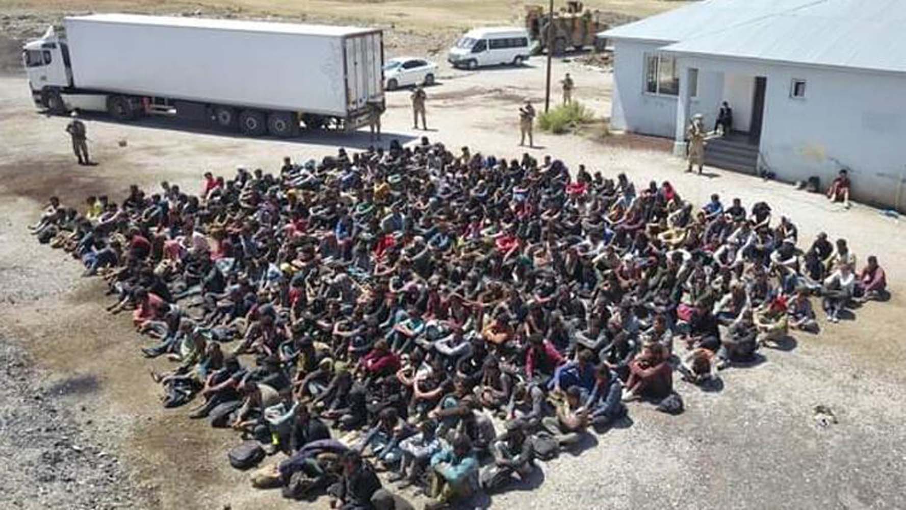 Kullandığı TIR 300 göçmeni taşıyordu! O şoför gözaltına alındı