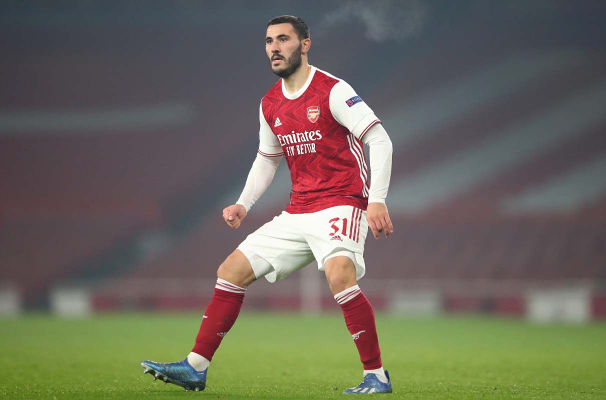 Fenerbahçe'ye yeni sol bek! Sarı lacivertliler Kolasinac'la anlaşmaya yakın