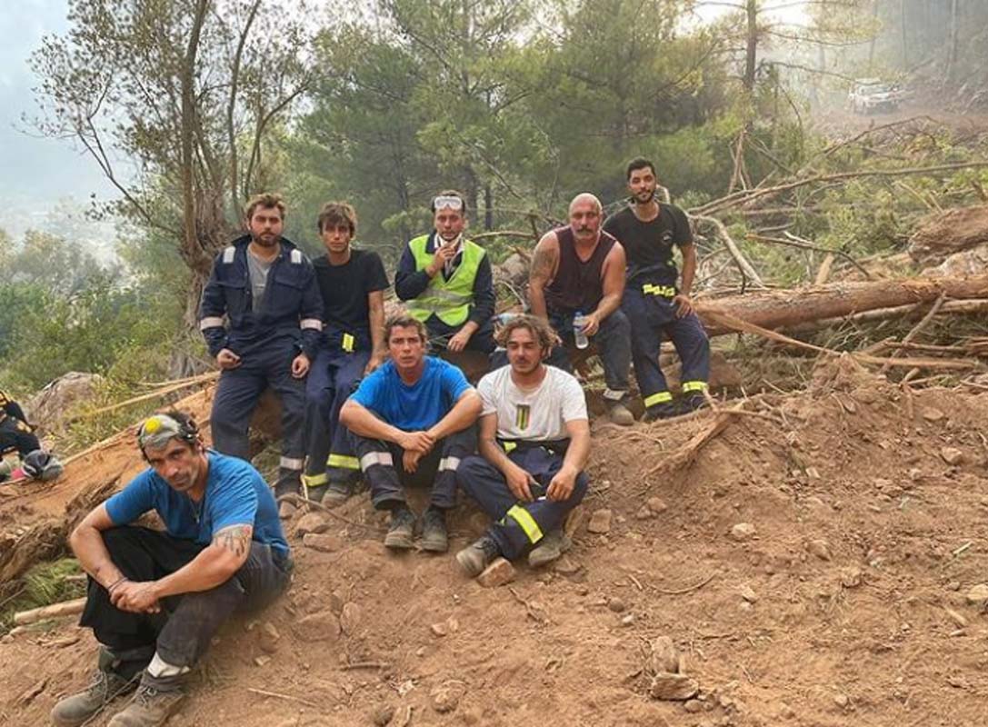 Hortumla alevlere dalan İbrahim Çelikkol'un duygulandıran mesajını Mustafa Sandal paylaştı: Dualarınız için minnettarız