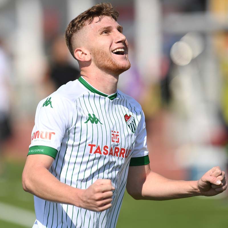 Son dakika! Fenerbahçe genç futbolcu Burak Kapacak ile anlaşma sağladı!