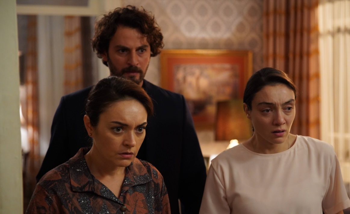 Bomba iddia! Masumlar Apartmanı'nın Safiye'si Ezgi Mola diziden ayrılıyor mu? 