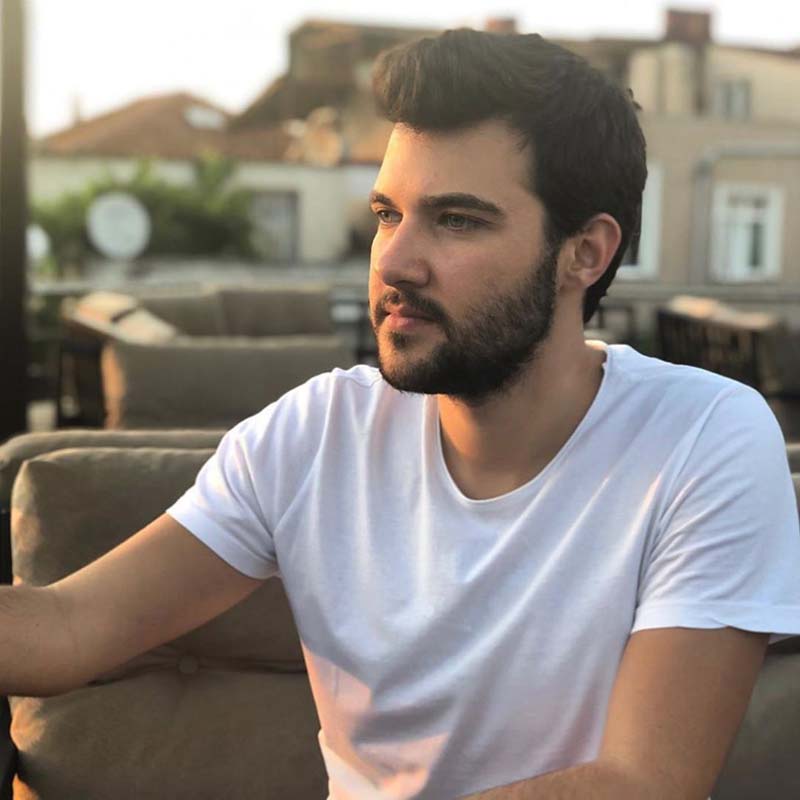 Arka Sokaklar'dan sevindirici ve üzen haber peş peşe geldi! Sevilen oyuncunun vedasının ardından bir isimin geri döneceği öğrenildi!