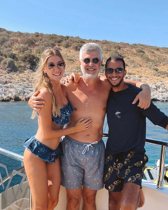 Şeyma Subaşı annesinin dans ettiği anları paylaştı! Babasından gelen yorum gündeme oturdu!