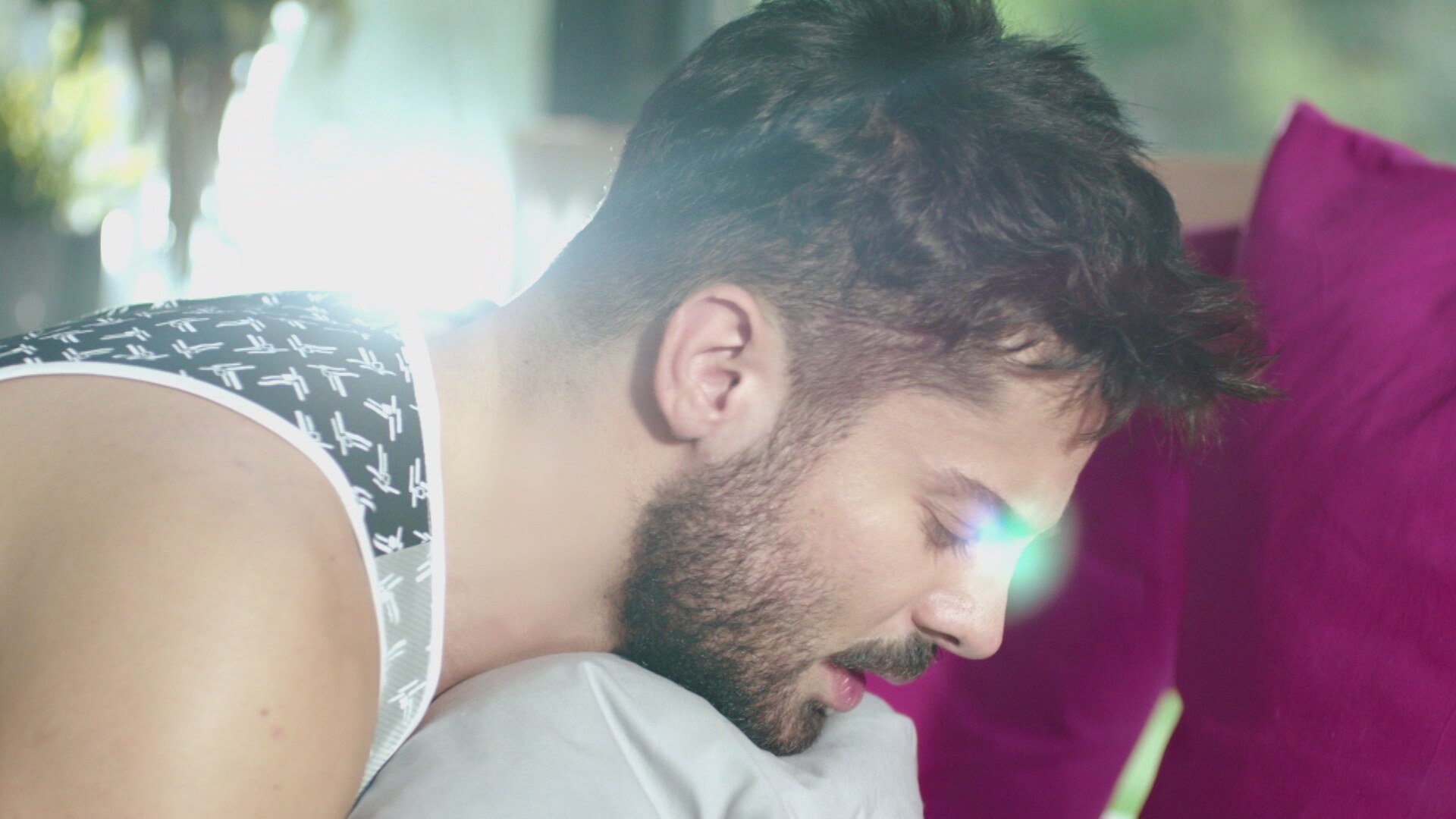 Şarkıcı Bulut Duman hakkında iğrenç iddia! Çocuğuna cinsel istismara azmettirme suçundan hapsi isteniyor!