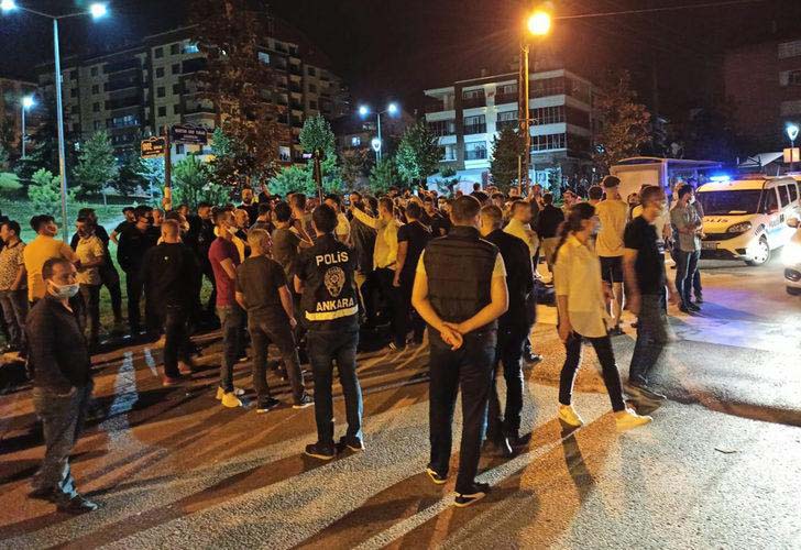 Ankara'da sığınmacılar ve mahalleli arasında bıçaklar çekildi ! 2 yaralı!