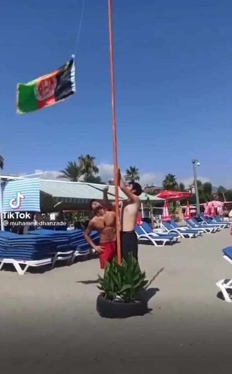 Bu cesareti nereden buluyorlar! Antalya Alanya'da Afganistan bayrağını göndere çektiler