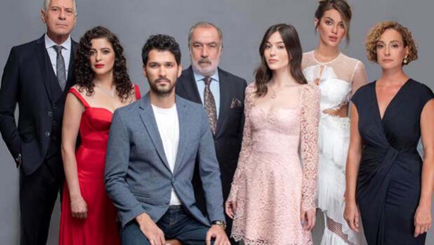 Kırık Hayatlar hangi gün, hangi kanalda, saat kaçta oynuyor?