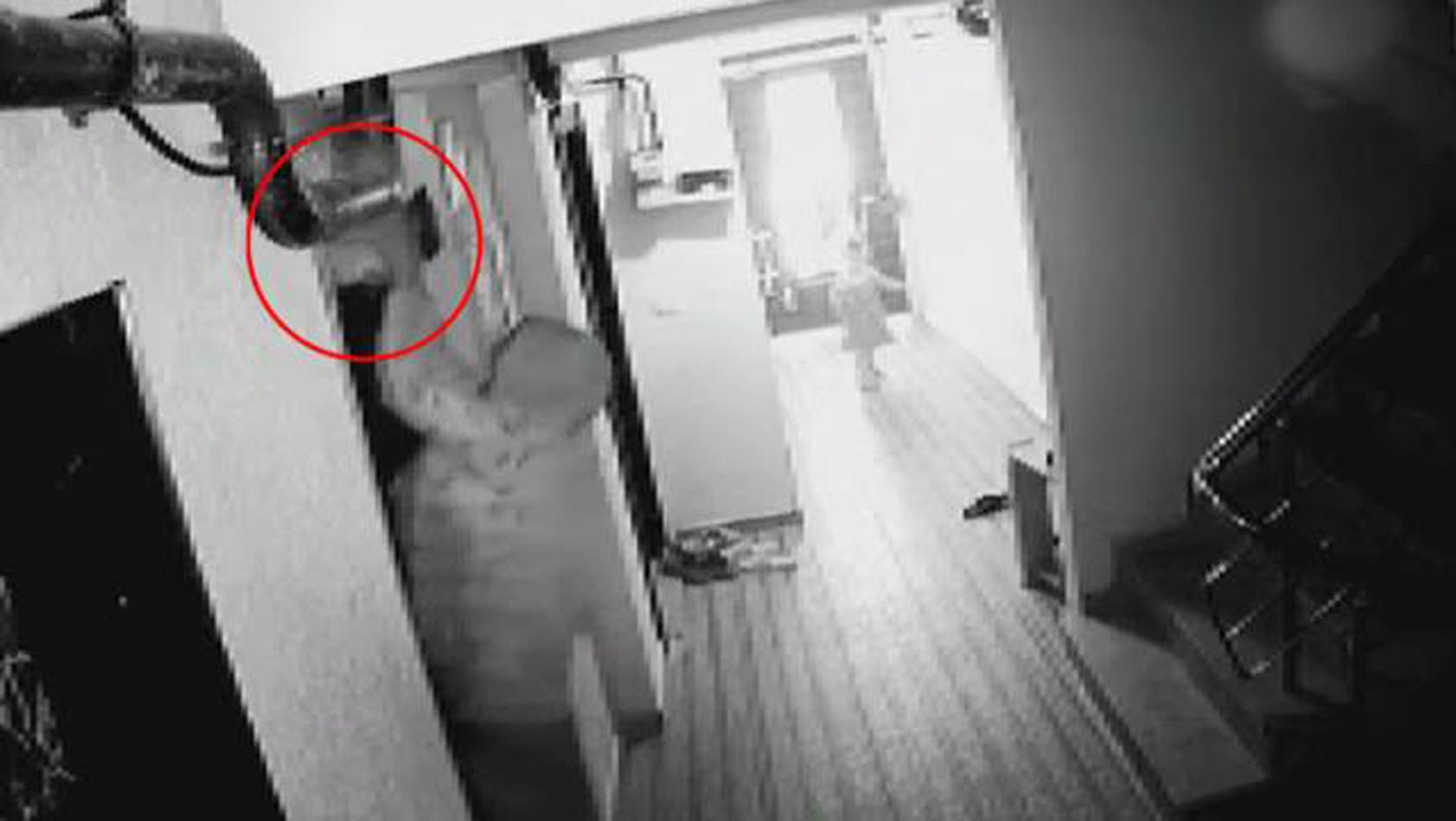 2 aylık bebeği asansöre sıkışan baba konuştu Olan bebeğime oldu!