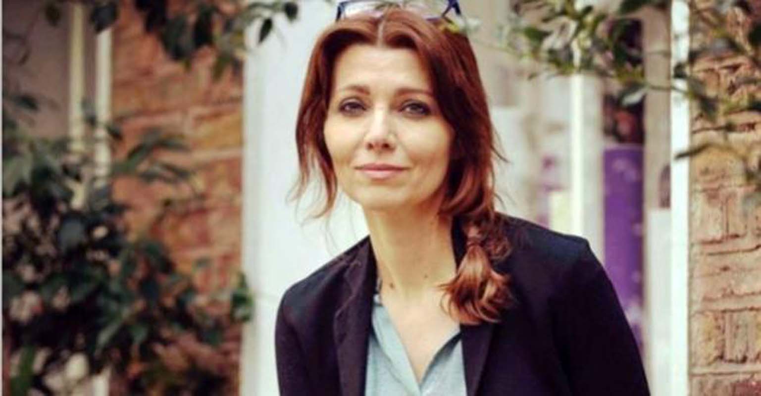 Elif Şafak'tan dikkat çeken iltifat! Cinsel yönelimini açıkladı: Alay konusu olmaktan çok korktuğum için...