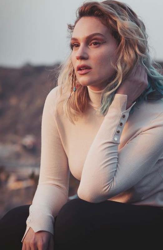 Sonunda belli oldu! Masumlar Apartmanı'nın İnci'si Farah Zeynep Abdullah Bergen'i canlandıracak!