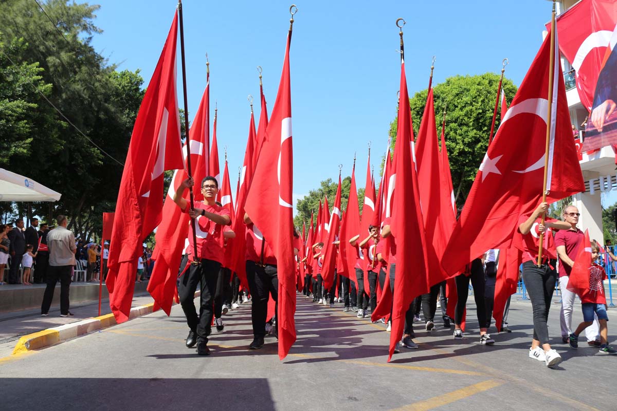 30 Ağustos resmi tatil mi 2021? Tam gün mü, yarım gün mü? 30 Ağustos Zafer Bayramı hangi güne denk geliyor?