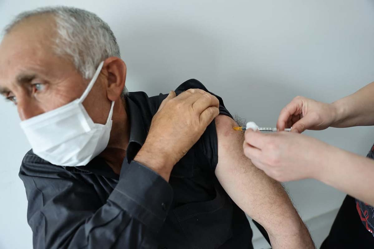 12 yaş üstü koronavirüs aşısı olacak mı? 12 yaş ve üstü aşılama ne zaman başlayacak?