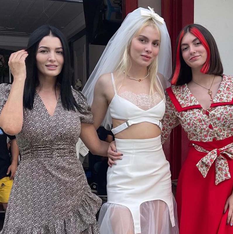 Aleyna Tilki'nin annesi Havva Öztel son paylaşımıyla yine çok konuşuldu! Takipçilerinden Sütyen giyseydin yorumları yağdı