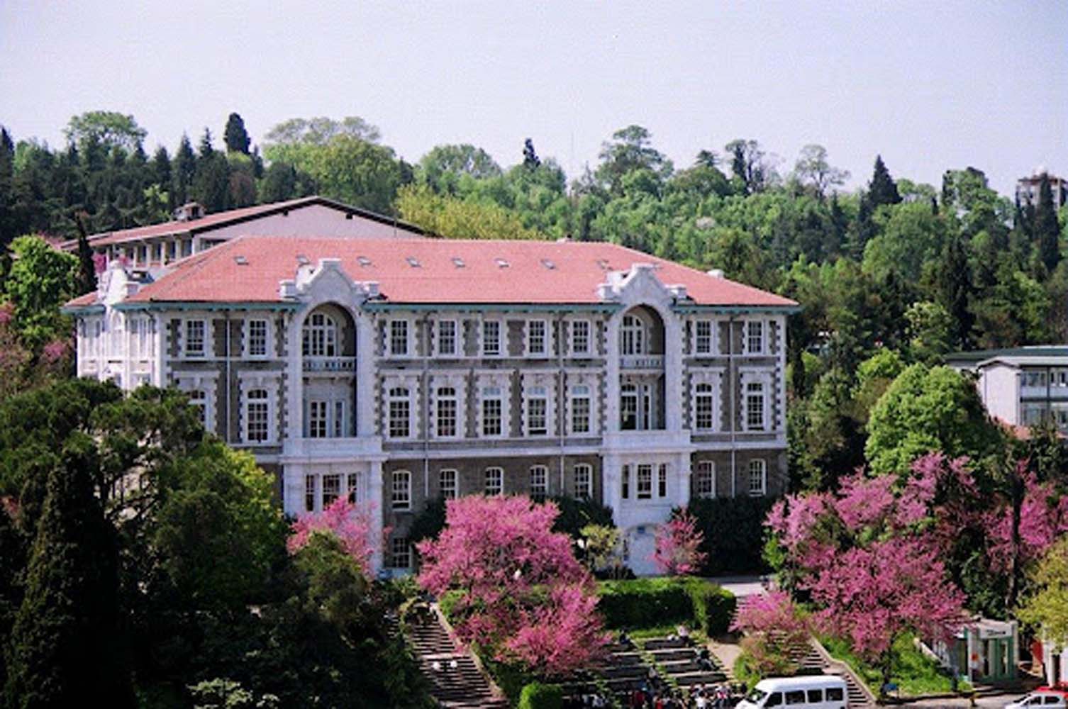 Boğaziçi Üniversitesi en az ilköğretim mezunu personel alımları başladı! Boğaziçi Üniversitesi personel alımı başvuru şartları neler, ne zaman başlıyor?
