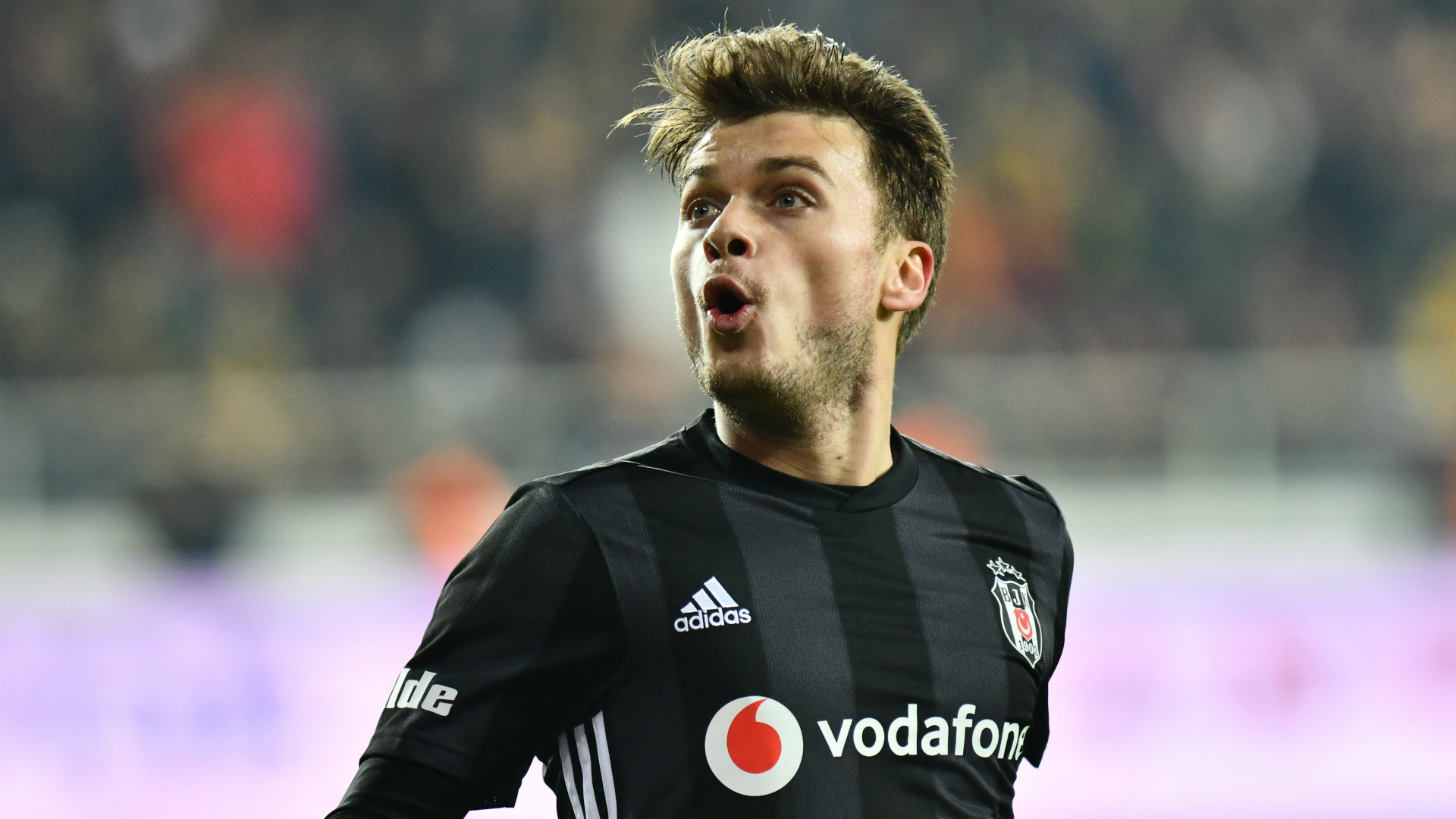 Son dakika! Beşiktaş'ta yıldız oyuncu Adem Ljajic kadro dışı bırakıldı!