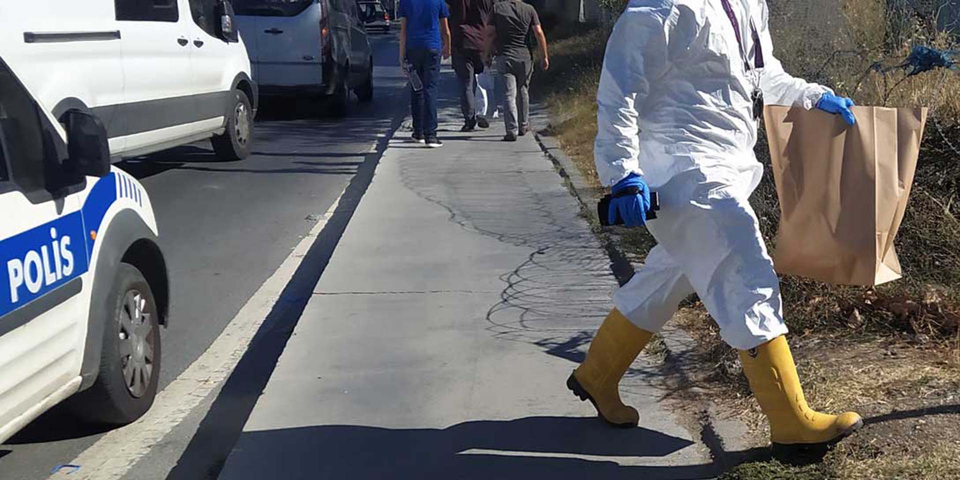 Alkol almak isteyen kişi karşılaştığı görüntüyle şoke oldu! Çürümüş ceset bulundu