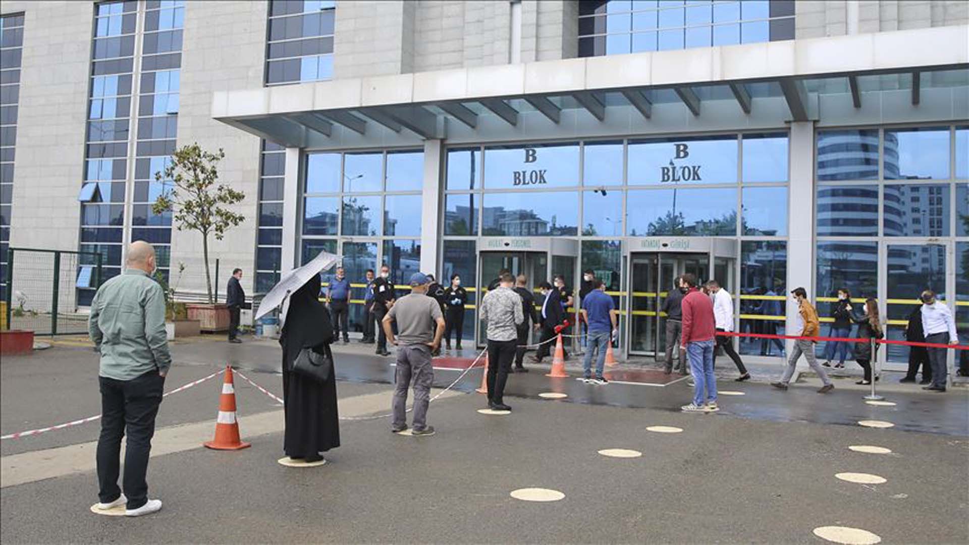 30 Ağustos adliyeler açık mı 2021? 30 Ağustos Zafer Bayramı'nda adliyeler çalışıyor mu?