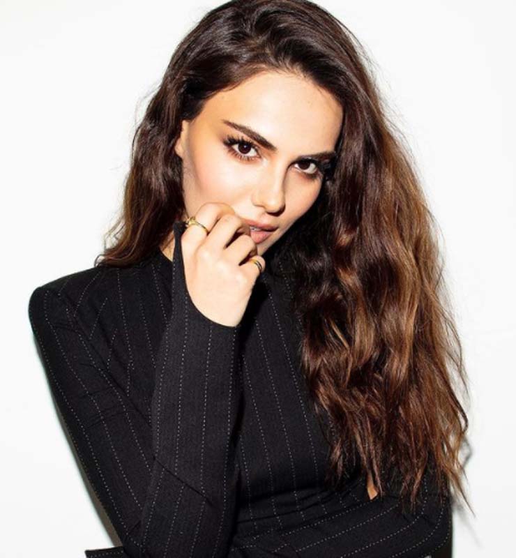 Üç Kız Kardeş Türkan kimdir? Özgü Kaya kimdir, nereli, kaç yaşında?