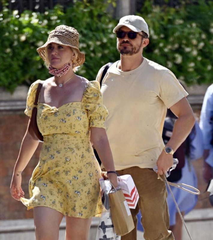 Miranda Kerr eski eşi Orlando Bloom hakkında söyledikleriyle şaşkına uğrattı: Artık benim ağabeyim