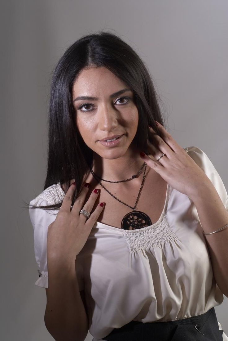 Juss reklamında oynayan kadın kimdir? Öykü Gürman kimdir, nereli, kaç yaşında?