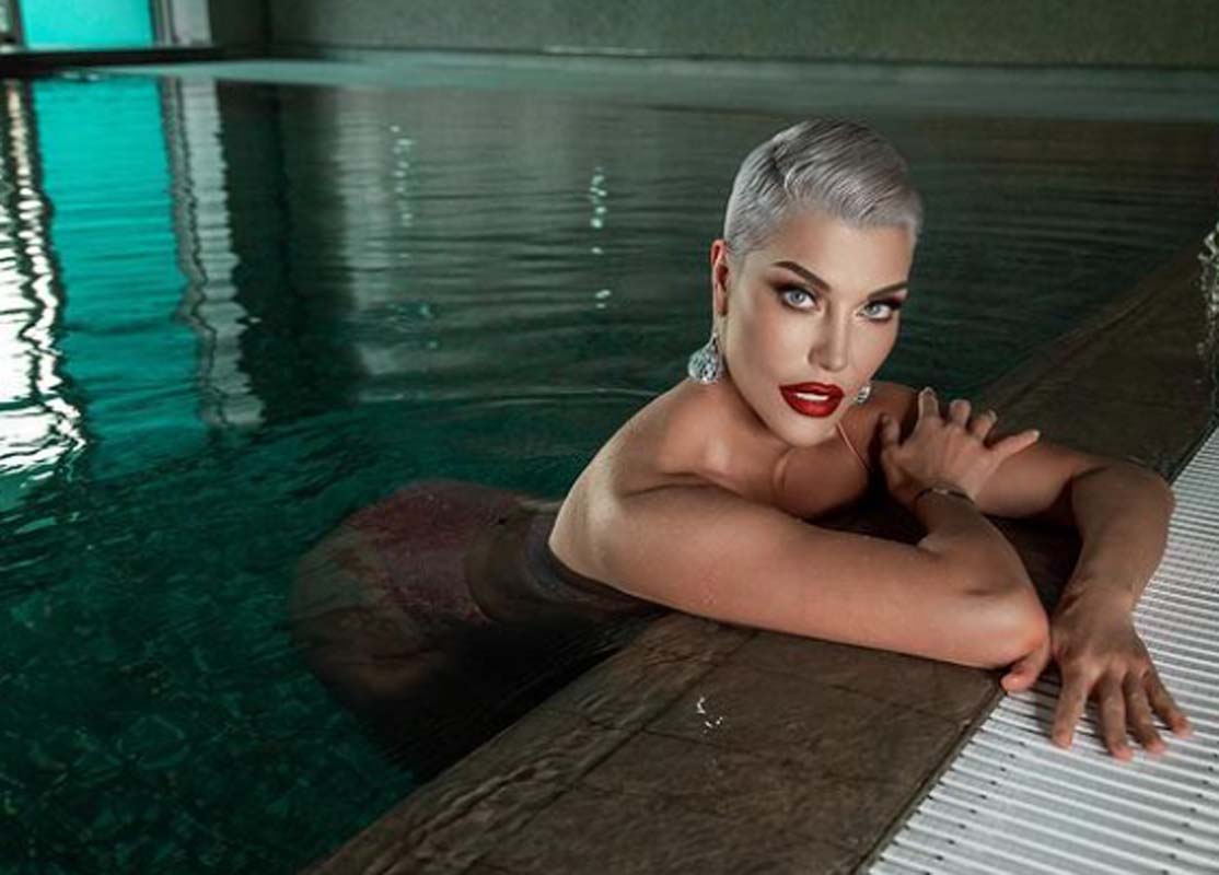 Deniz Akkaya "Şişmanlarla görüşmüyorum" demesini eleştiren avukata hakaret etti: Bu şaklaban sözde avukatmış