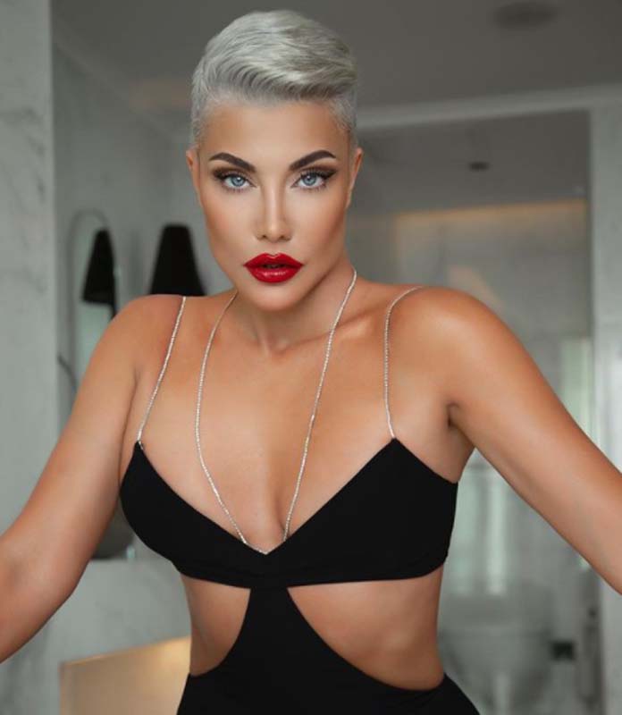 Deniz Akkaya "Şişmanlarla görüşmüyorum" demesini eleştiren avukata hakaret etti: Bu şaklaban sözde avukatmış