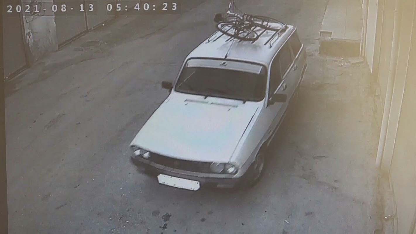 Adana'da ilginç olay! Çalmak istediği arabayı önce tamir edip sonra çaldı!