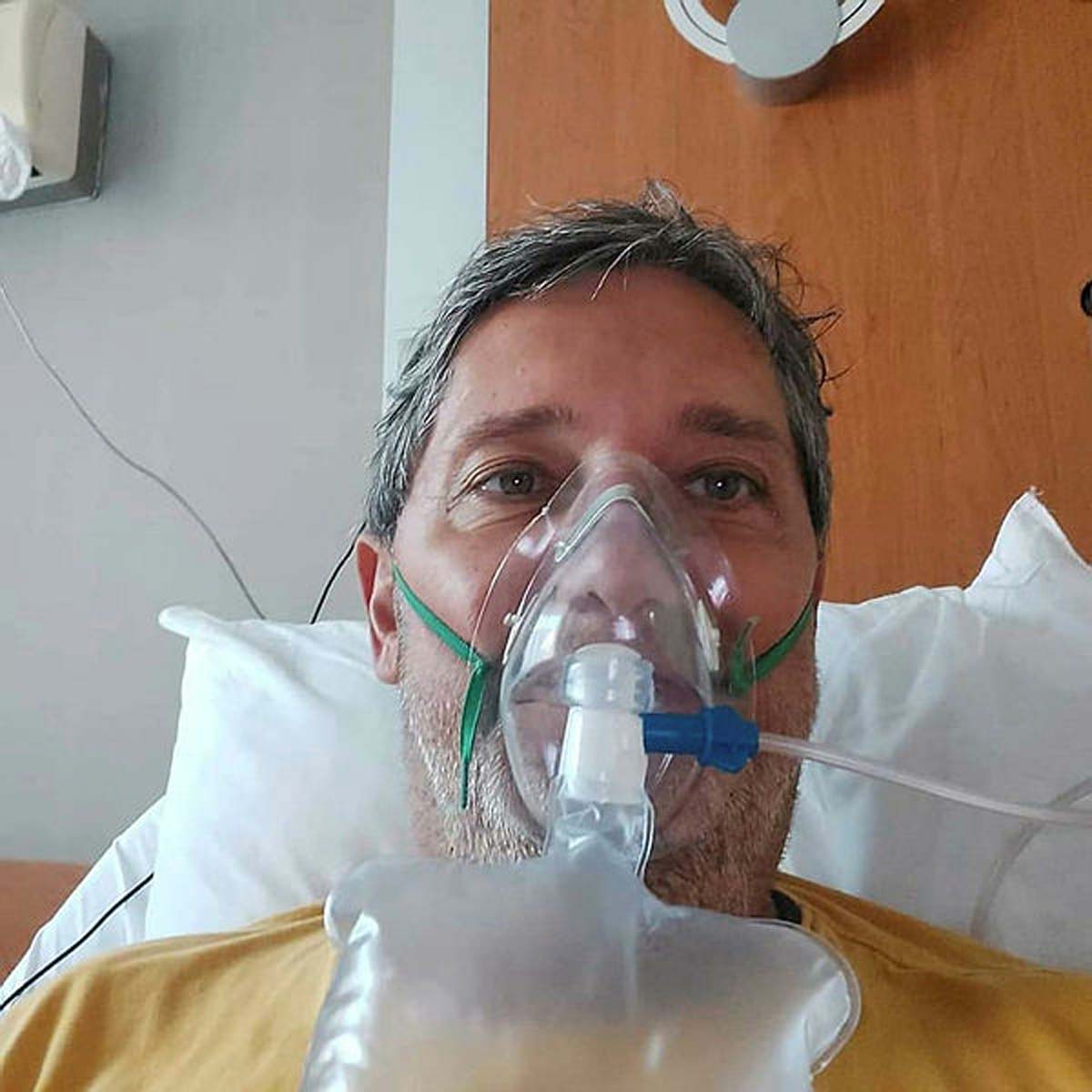 Aşı olmayı reddeden gazeteci Berna Nuri Süer, koronavirüs nedeniyle hayatını kaybetti! Gerisinde acılı bir eş ve iki çocuk bıraktı 