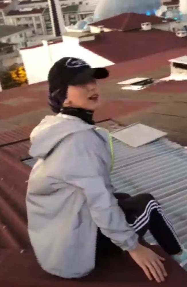 Tiktok çekerken çatıdan düştü! 23 yaşındaki genç kız hayatını kaybetti!