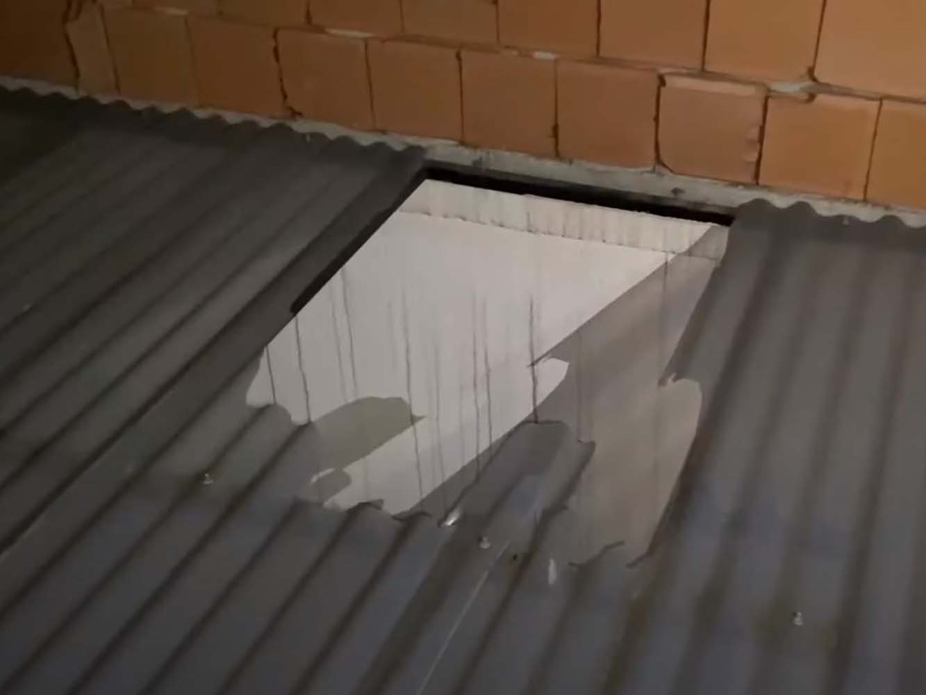 Tiktok çekerken çatıdan düştü! 23 yaşındaki genç kız hayatını kaybetti!