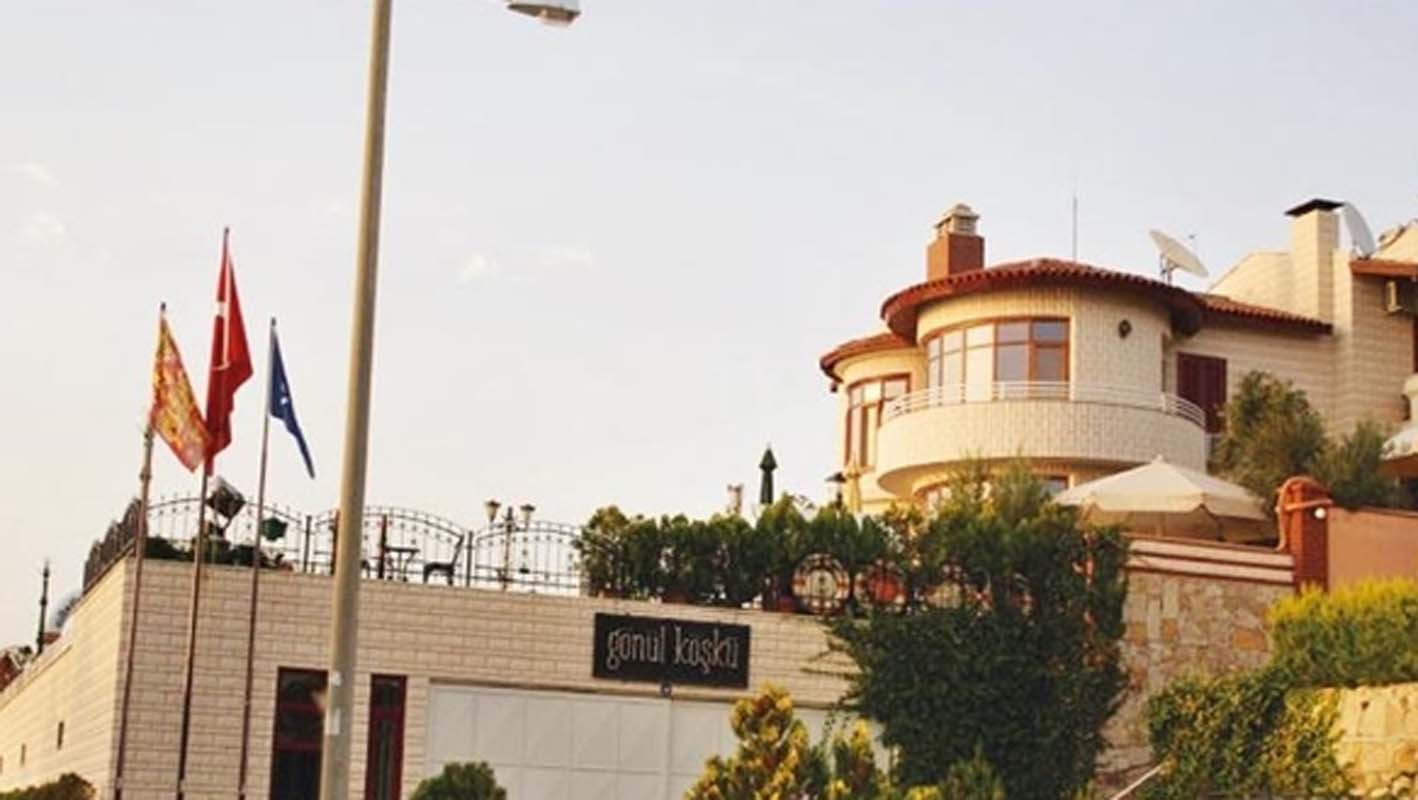 Beste Açar durmuyor! Gönül Köşkü yüzünden İpek Açar Kömürcü'ye dava açacak!