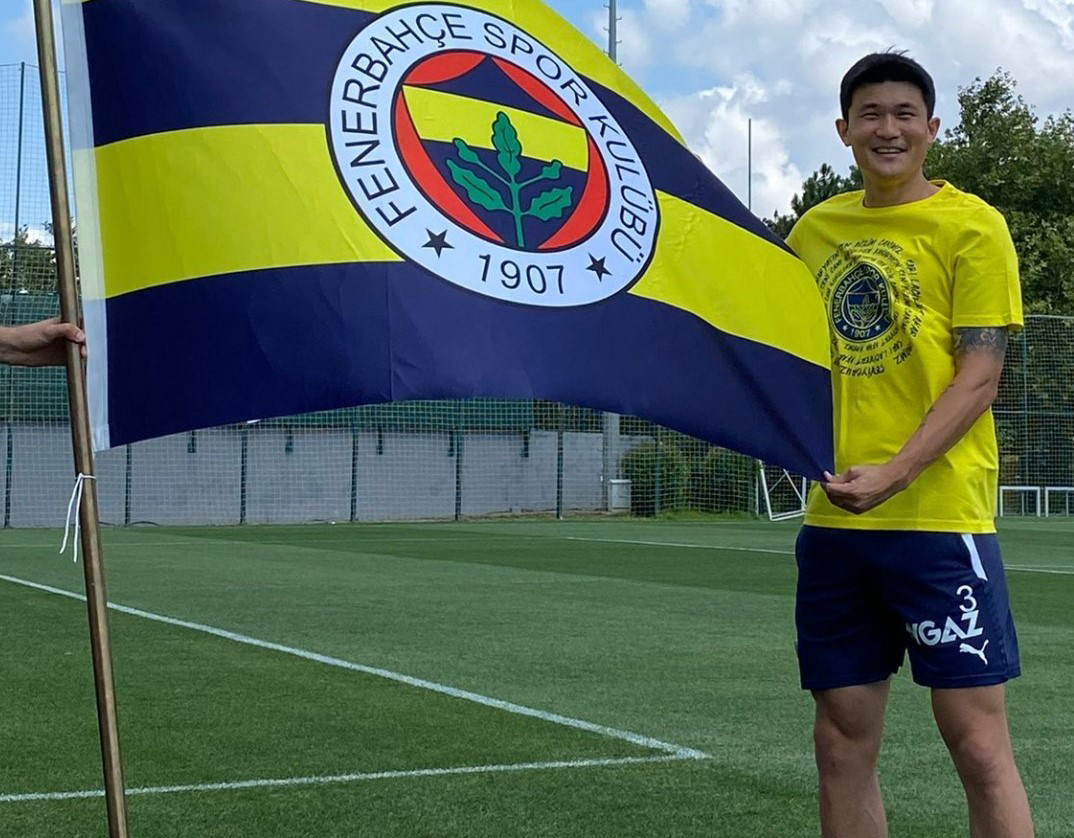 Fenerbahçe'nin Güney Koreli oyuncusu Kim Min Jae, basın toplantısında açıklamalarda bulundu!