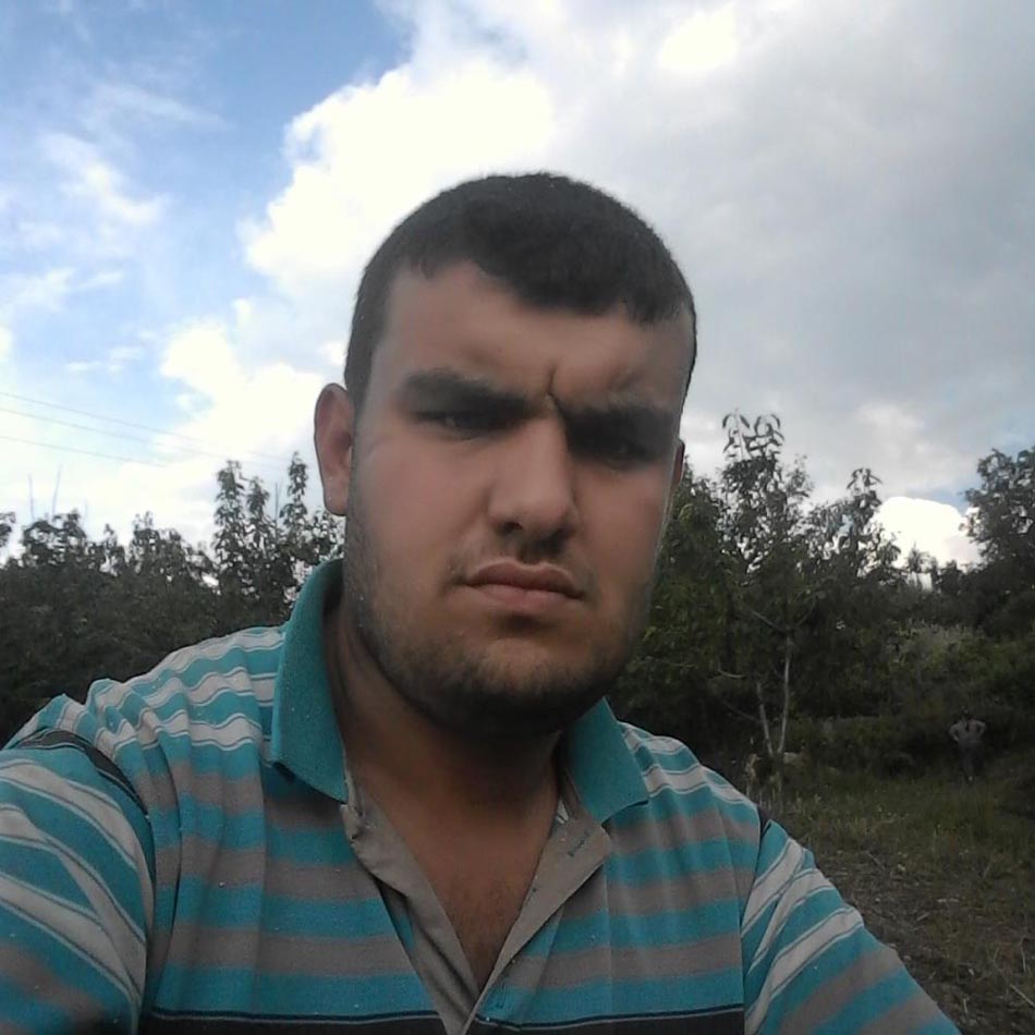 Şarampole yuvarlanan çiftçi traktörün altında kaldı! Hayatını kaybetti!