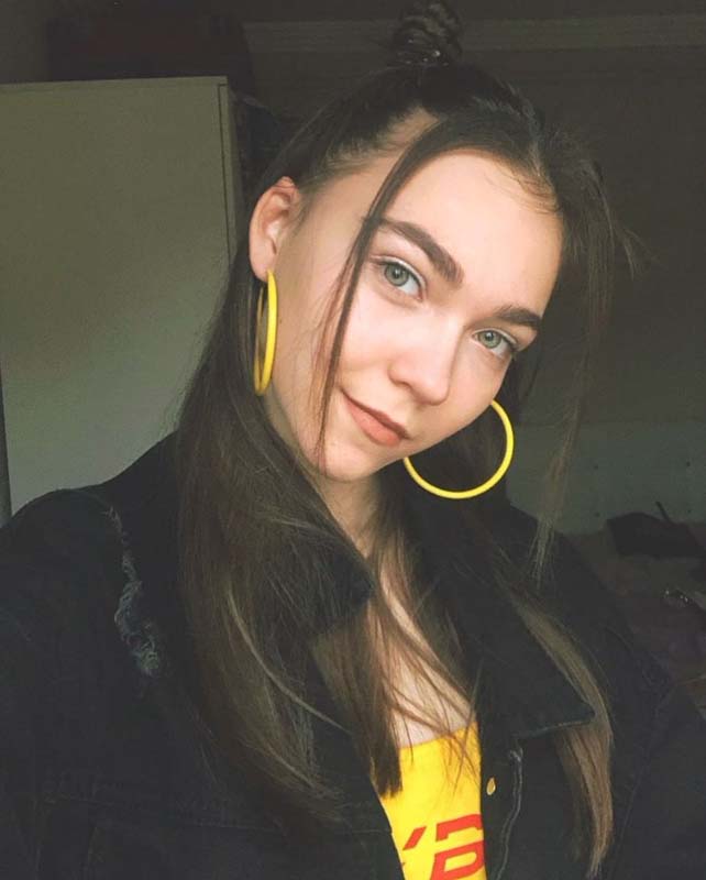 Limit dizisinde aşk doğdu! Genç oyuncular Miray Akay ve Erdem Şanlı nişanlandı!