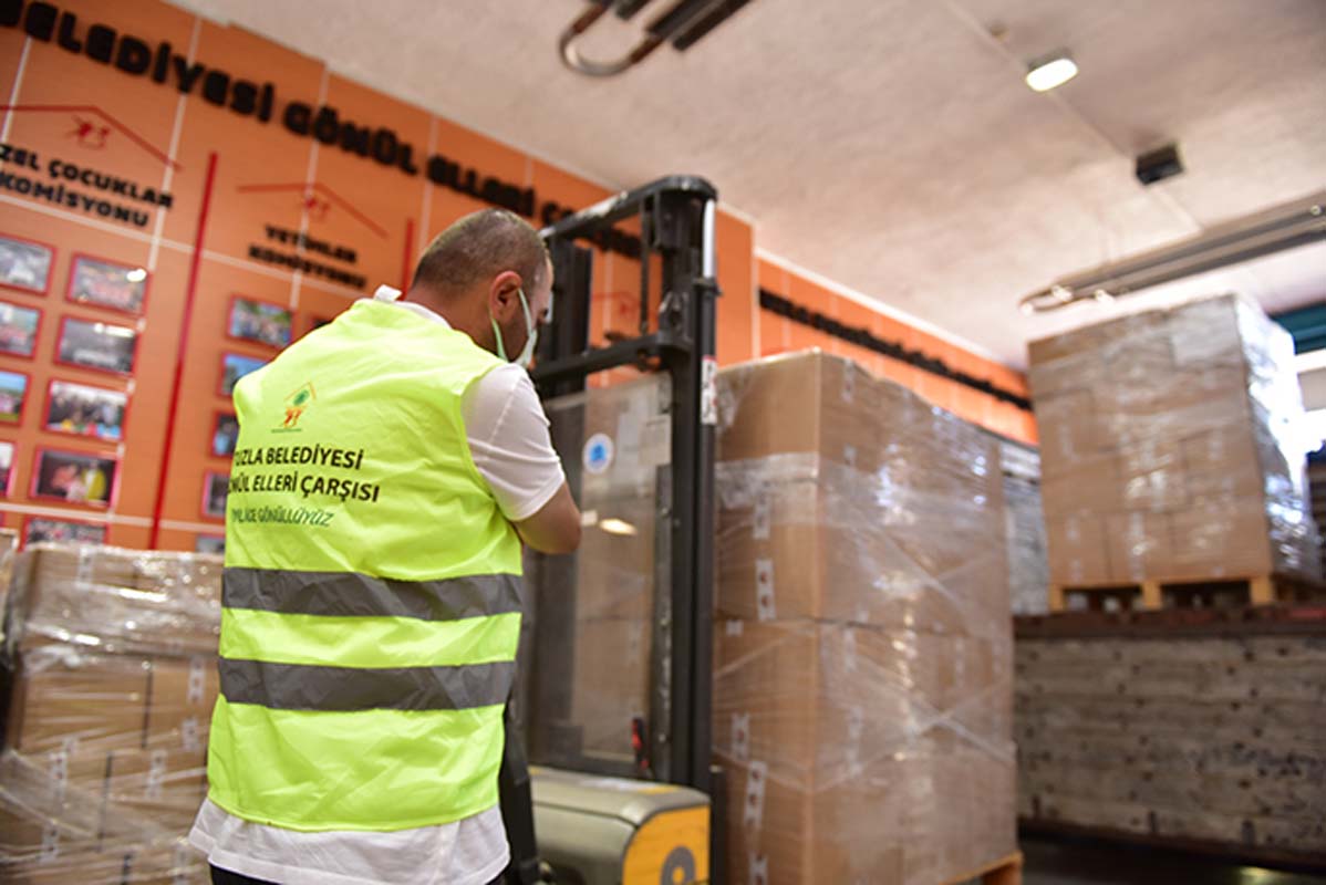 Tuzla Belediyesinden sel felaketinde etkilenenlere yardım eli!