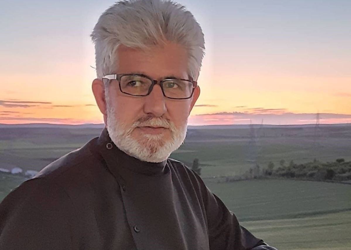 Anahtarı evde unutan adam üst kattan halatla girmeyi denedi, düşerek hayatını kaybetti!